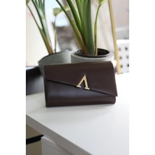Moom Bag Kadın Acı Kahve V Aksesuarlı Zincirli Omuz Çantası