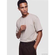Lc Waikiki Yeni Sezon Bej Boxy Fit Kalın Kumaş Tişört /05