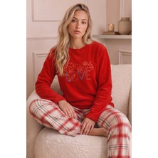 Siyah İnci Narçiçeği Nakışlı Alt-Üst Polar Kışlık Örme Pijama Takım 26222132