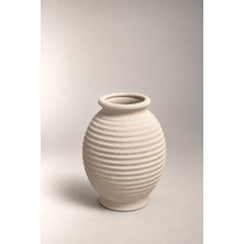 Dekomini Liora Çizgili Dokulu Seramik Vazo 20×15 cm