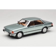 1:18 Ölçek Mcg 1982 Ford Granada Mk Iı 2.8 Ghia Diecast Metal Minyatür Model Araba 25CM