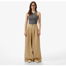 Les Benjamins Regular Fit Women's Beige Pants