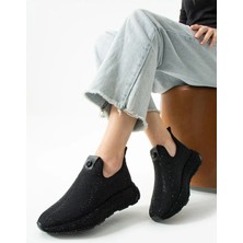 Labrona Kadın Desenli Taş Detaylı Yüksek Tabanlı Slip-On Yürüyüş Ayakkabısı