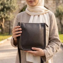 Valentina Victoria Hakiki Deri Minik Kulanışlı Genç Kız Çantası