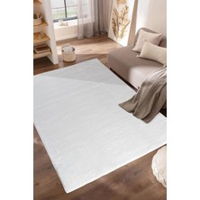 Kaymaz Tabanlı Düz Krem Peluş Halı – Yumuşak, Makinede Yıkanabilir, Modern Halı – 11 Farklı Ölçü Seçeneğiyle (50X80 Cm)