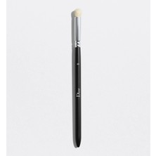 Dior Backstage Large Eyeshadow Blending Brush N° 23