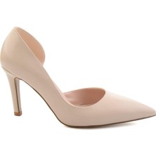 Bambi Beige Women's Classic Heeled Shoes K01565017109