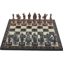 Die Grup Tr Büyük Boy Metal Ingiliz Satranç Takımı Antik ve Katlanır Ceviz Desenli Mdf Satranç Tahtası (43X43 Cm.)