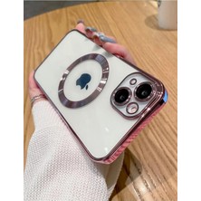 Die Grup Tr iPhone 14 ile Uyumlu Laser Şeffaf Parlak Arka Yüzey ve Logo Detaylı Kenarları Silikon Yapıya Sahip Lens Koruyuculu Kılıf (Pembe)