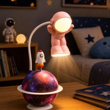 Die Grup Tr Astronot Temalı 2'si 1 Arada Masa Lambası ve Gece Lambası USB Şarjlı 400MAH Bataryalı Renkli Gezegen Gece Işığı 5V 3W LED Aydınlatma Uzay Temalı Dekoratif Lamba | YC-7902 Pembe