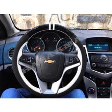 Hasakman Chevrolet Aveo Dikme Direksiyon Kılıfı Parlak Siyah Beyaz Detaylı Beyaz Çift Yüzük ve Dikiş 2011-2015