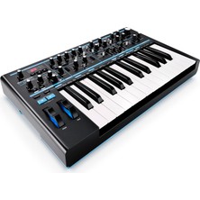 Myg Plus Novation Bass Station Iı Analog Monosynth - 64 Fabrika Yamaları, Desen Tabanlı Step Sequencer ve Arpejatör, Iki Osilatör ve Ek Bir Alt Osilatör Içerir