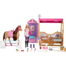 Myg Plus Barbie Oyuncak Ahır Oyun Seti, Oyuncak Bebek, At ve Aksesuar, 6 Oyun Alanı ile 25'den Fazla Parça, Barbie Mysteries'ten Esinlenilmiştir: Gizemli At Macerası", HXJ44