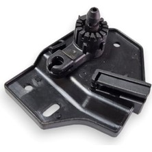 Pratik Ev Vw Transporter T6.5 2020-2023 Uyumlu Kaput Açma Kolu Alt Braketi 7H1823633B