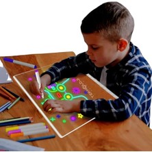 Pratik Ev Yazı Çizim Tahtası LED Işıklı 20X30 cm 7 Kalem ve Stant Hediyeli Neon Işıklı Eğitici Not Tahtası