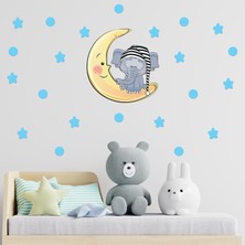 Ay Üzerinde Uyuyan Sevimli Fil, Mavi Yıldızlar ve Puantiyeler Duvar Sticker Seti - Bebek ve Çocuk Odası Dekoratif Duvar Çıkartması - Su Geçirmez, Leke