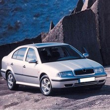 Pratik Ev Su Radyatörü Üst Takozu 1 Ad. 1U0121367D Skoda Octavia A4 ile Uyumlu 1997-2000