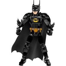 Odea ve Superman Batmobile 76331-9 Yaş ve Üzeri Erkek ve Kız Çocuklar Için Kumaş Pelerinli Zırhlı Hatıra Minifigürü Içeren Yaratıcı Oyuncak Yapım Seti Hediye Fikri 220 Parça