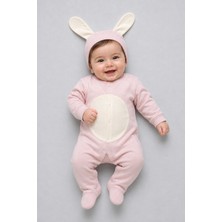 BEBEKİZ Kız Bebek Pembe Tavşan Temalı Patikli Çıtçıtlı Uzun Kollu Tulum ve Kulaklı Şapka Takımı 0-6 Ay
