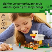 Prime Minecraft Tavuk Çiftliği 21585-7 Yaş ve Üzeri Çocuklar Için Tavuk Sever Minifigürü, Yavru Zombi, Tilki, Soğuk Tavuk ve Civciv Içeren Yaratıcı Oyuncak Yapım Seti, Hediye Fikri (233 Parça)