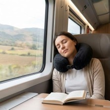 Silikon Dolgulu U Tipi Seyahat Yastığı – Boyun Destekli Yolculuk Yastığı, Uçak, Araba, Tren ve Otobüs Kullanımı Için, Ergonomik Tasarım, Taşınabilir Boyun Yastığı