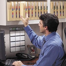Karok Ticaret Uç Sekme Dosya Cebi, Güçlendirilmiş Düz Kesim Sekme, 3-1/2" Genişleme, Tam Astarlı Köşebent Seti, Yasal Boyut, Manila, Kutu Başına 10 (76164)