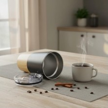 600 ml Bambu Tabanlı Çelik Termos Mug - 5 Farklı Renk Seçenekli ve Soğuk Tutucu Seyahat Bardağı (Siyah)