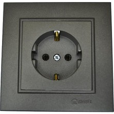 Makel Karea Topraklı Elektrik Prizi Füme Renkli Yerli Üretim Yüksek Dayanıklılık Özelliği ile