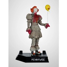 McFarlane Toys It: Welcome To Derry - Pennywise (Bloody) Movie Maniacs Heykel