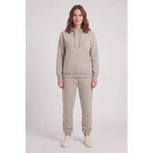 Machi Makiteks Taş Rengi Kadın 3 Iplik Şardonlu Asimetrik Kesik Cepli Kapüşonlu Paçası Lastikli Eşofman Takımı - Sweatshirt ve Eşofman Altı Ikili Takım