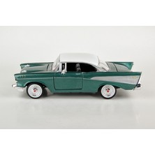 Motormax 1957 Chevrolet Belair 1:24 Ölçek Diecast Model Araba Açık Yeşil Renkli Detaylı Tasarım