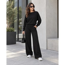 Kadın Oversize Yarasa Kol Bluz ve Bol Paça Pantolon Ikili Takım