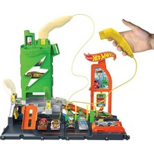 Hot Wheels Elktrkli Araç Şarj Istasyonu Oyun Seti HTN79