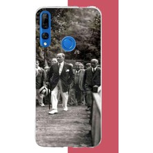 Aksesuarist Honor 9x Uyumlu Atatürk Yürüyüşte Baskılı Silikon Kılıf