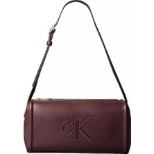 Calvin Klein Kadın Yumuşak Formlu Ck Logolu Ayarlanabilir Omuz Askılı Bordo Çanta LV04F3894G-BAP