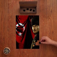 Punto Dizayn Mustafa Kemal Atatürk - Ay Yıldız Bayrak  Tasarımı 240 Parça Ahşap Puzzle Ahşap Kutuda PD00275
