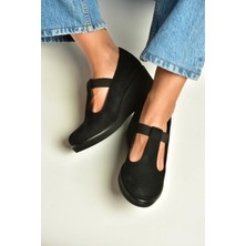 Fox Shoes Z602281702 Siyah Süet Dolgu Tabanlı Kadın Ayakkabı