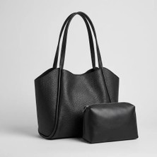 Çantella Kadın Siyah Yumuşak Deri Omuz Çantası 30X25 cm Ekstra Makyaj Çantalı