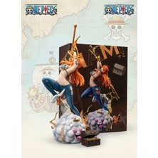 Dükkan Design 30 cm One Piece Nami Figürü