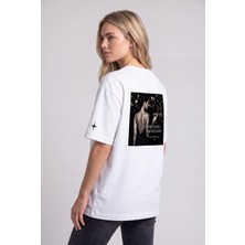 Black Nova Oversize Baskılı Unisex Tişört Bad Decisions Beyaz