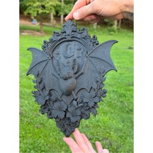 Szd Design Yarasa Figürlü Duvar Dekoru ve Süsü Ay ve Yarasa Dekoratif Duvar Panosu Gotik Tarz Çerçeveli Yarasa Kabartmalı Duvar Aksesuarı Halloween Cadılar Bayramı Dekoru