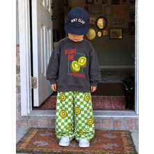 KR Kids Çocuk Antrasit Kiwi Baskılı Sweatshirt ve Yeşil Kareli Pantolon 2’li Takım