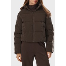 Guess Kapitoneli Logolu Regular Fit Dik Yaka Şişme Mont V5BL11WGYC2 Kadın Mont V5BL11 Wgyc2 G1EA