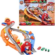 Ahes Mcqueen, Chick Hicks ve 2 Pitty Takımı Aracı ile 2 Yarış Seçeneği Içeren Mattel Disney ve Pixar Cars Hızlı Kahramanlar Kurtarma Operasyonu ve Yarış Oyun Seti, JFL57