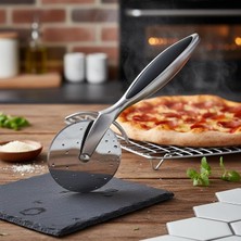 Ahes Paslanmaz Çelik Pizza Dilimleyici ve Kesici - Ergonomik Saplı Profesyonel Hamur Kesme Bıçağı - Parmak Koruyuculu Keskin Döner Bıçak