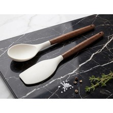 Ahes Gurmesi - 2’li Premium Silikon ve Akasya Ahşap Mutfak Gereçleri Seti | Isıya Dayanıklı Spatula ve Servis Kaşığı | Yapışmaz Yüzey Dostu, Ergonomik ve Şık Tasarım