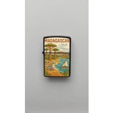 İberk Madagascar Madagaskar - Paper-Cut Style - Benzinli Siyah Çakmak