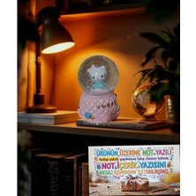 Ayder Online Satış Hello Kity Pilli Işıklı Müzikli Sulu Polyester 12 cm *8,5 cm Kar Küresi(dilediğiniz notu mesaj atmanız halinde hediye paketi üzerine yazılı şeklinde gönderim yapılmaktadır)