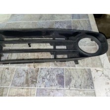 TŞT Renault Scenic Ön Tampon Panjuru Delikli Sıyah 2003- (Oem No:  8200140331)