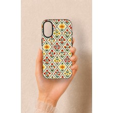 Vip Case iPhone 16 Uyumlu Çini Lale Desenli Silikon Kılıf